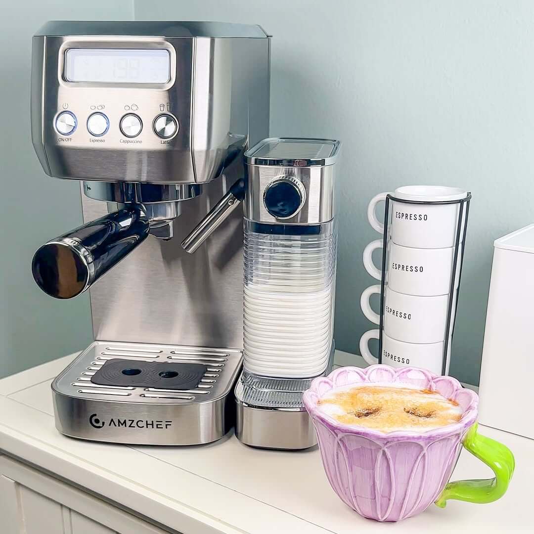 Caffeine in Decaf Coffee Facts and Insights - CoffeeTimeUSA.com 20 bar pressure espresso maker coffee